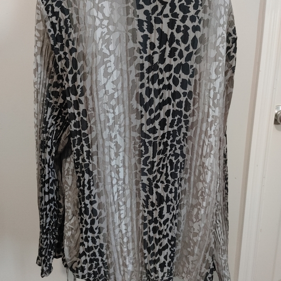 Cheetah print ombre blouse - Picture 5 of 5